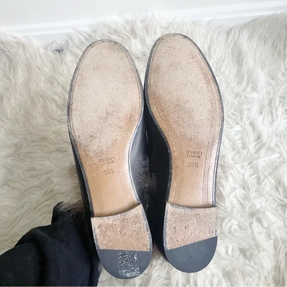 Gucci Jordaan Fur Lined Leather Horsebit Loafer
Black 39.5 - Picture 3 of 10